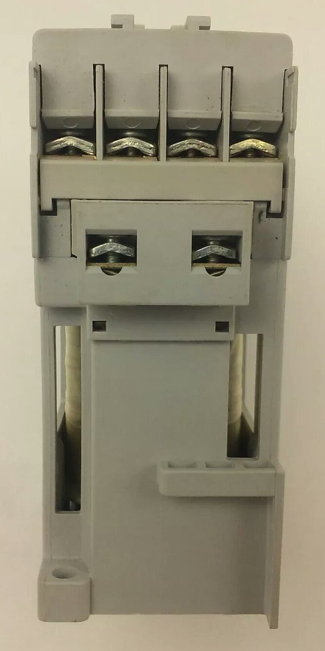 ALLEN BRADLEY 100-C09D*10 SER. A,CONTACTOR,3PH,600V,25A,24VDC COIL ,W/ 193-TAA60