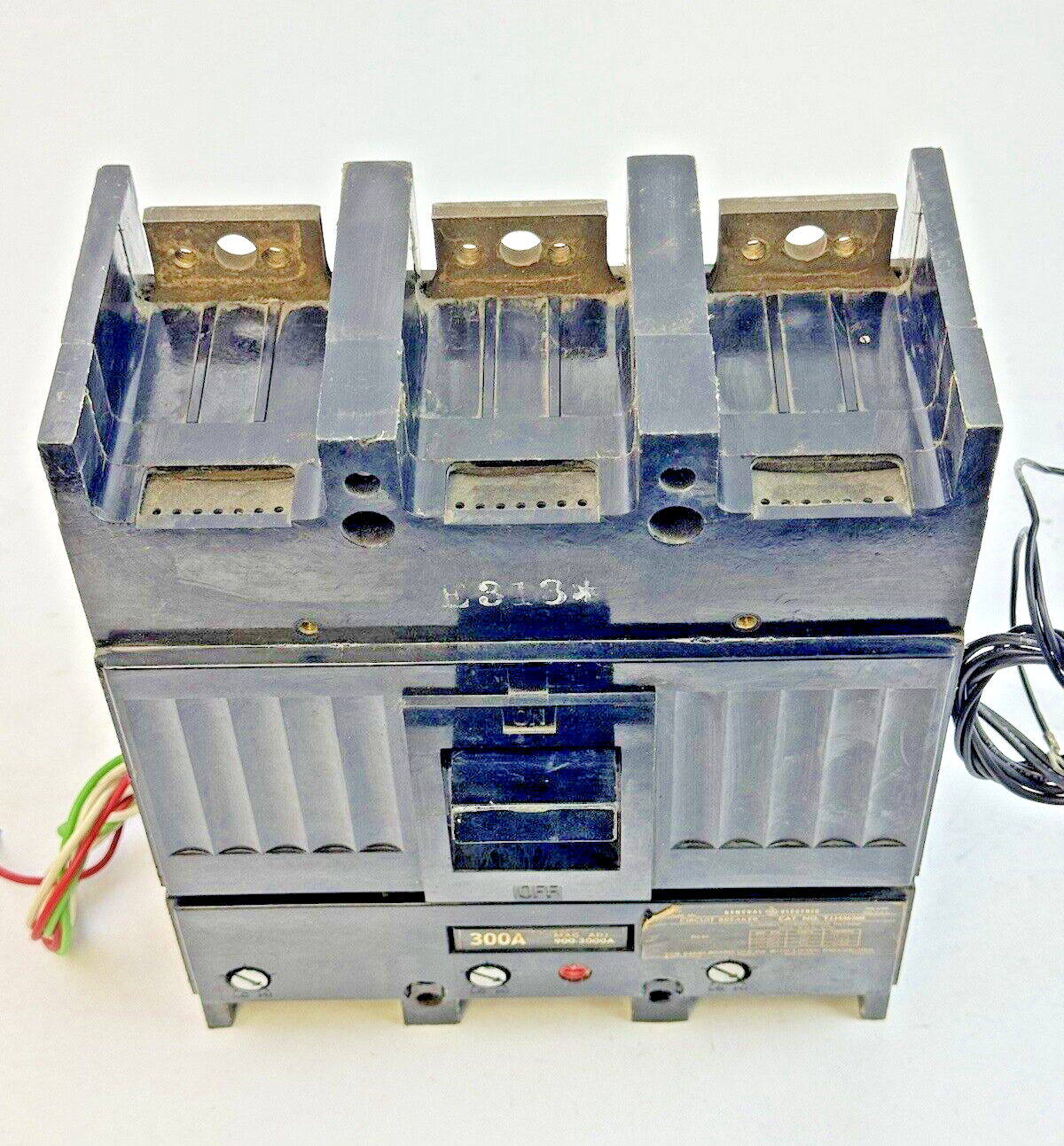 GE - TJJ436300 - CIRCUIT BREAKER W/ 300A TRIP, AUX, SHUNT - 300A, 600VAC, 3 POLE