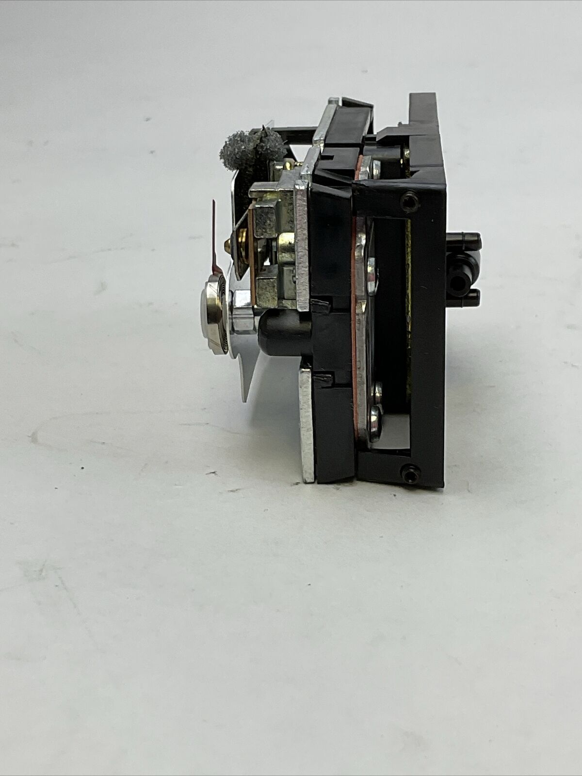 HONEYWELL TP973 A 2209 PNEUMATIC THERMOSTAT TEMPERATURE RANGE 60F TO 90F