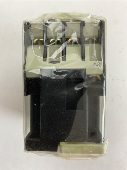 TELEMECANIQUE CA2 DN22G6 CONTROL RELAY 600VAC 10A COIL 120V 60HZ