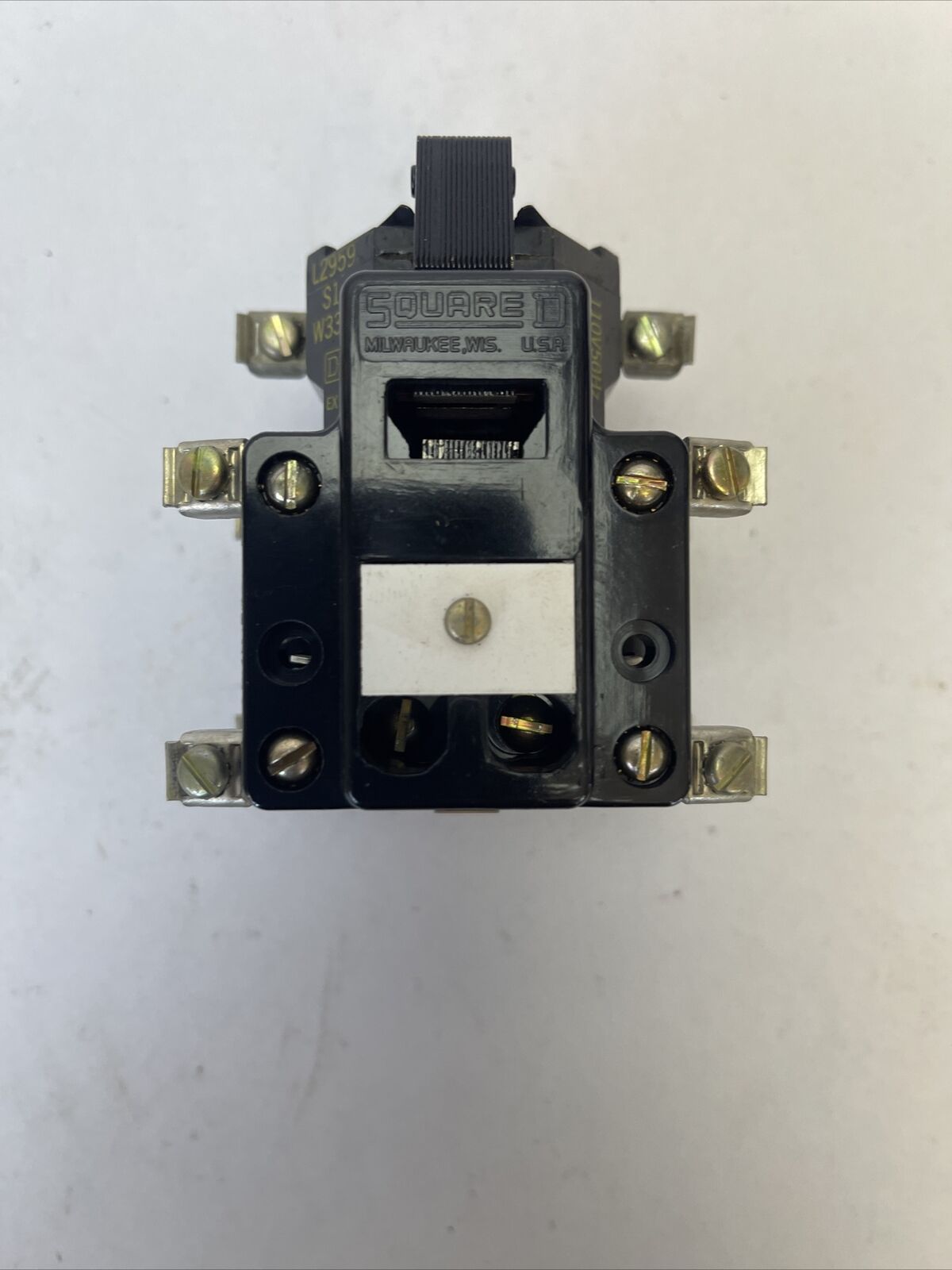 SQUARE D 8501 D0-22-S6 AC RELAY 600VAC 10A  COIL 120V 60HZ 110V 50HZ