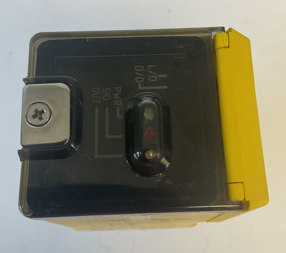 BANNER Q45BW13DQ PHOTOELECTRIC SENSOR 24-250VAC 50/60hz 12-250VDC