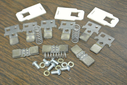 CUTLER-HAMMER 6-331-17 CONTACT KIT / 3 POLE / 50-60A / NEW SURPLUS