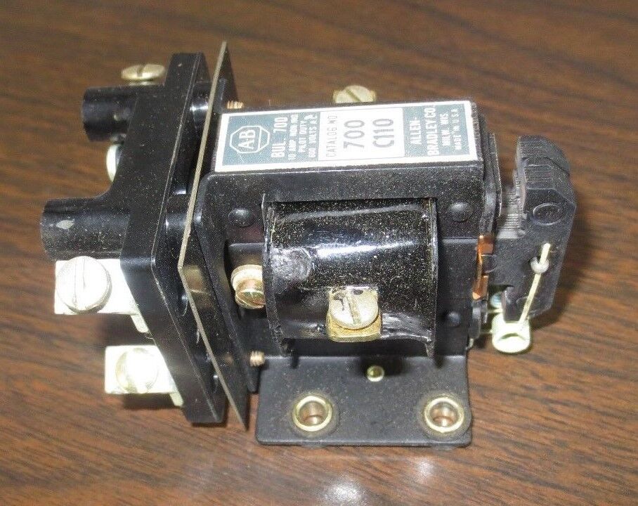 ALLEN-BRADLEY 700-C110A06 AC RELAY - 6V 60Hz, 2-POLES 1N.O./1N.C. - NEW SURPLUS