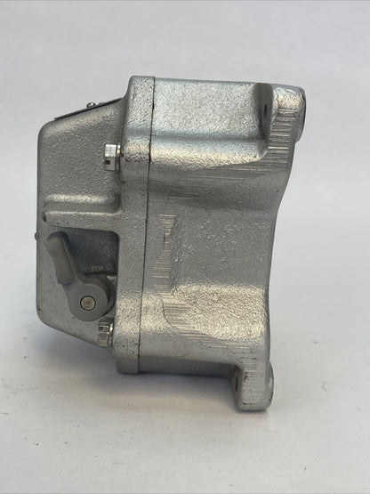 SQUARE D CLASS 9001 TYPE GR-104 SER A PUSHBUTTON RESET STATION 600VAC