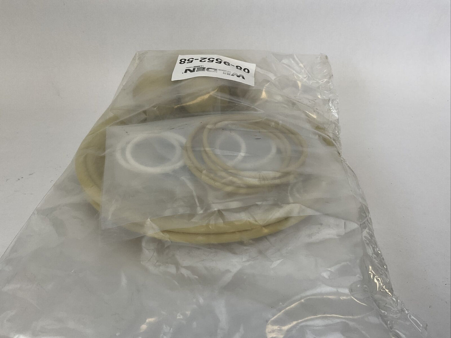 WILDEN 08-9552-58 P8 SANTOPRENE PLASTIC KIT