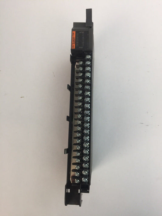 ALLEN BRADLEY 1771-0D16/B 120VAC OUTPUT 2A PILOT DUTY REV D03