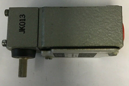 GOULD C2-JK013 R.B. DENISON LIMIT SWITCH SER.A NEMA A600