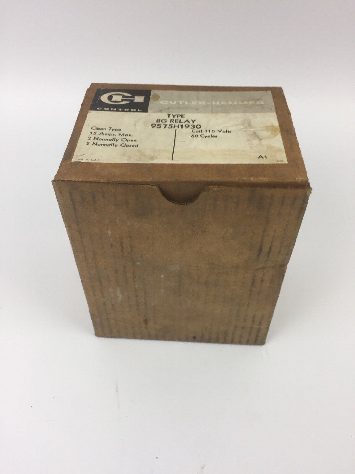 CUTLER HAMMER 9575H1930 TYPE BG RELAY 15 AMP MAX COIL 110 VOLTS 60 CYCLES