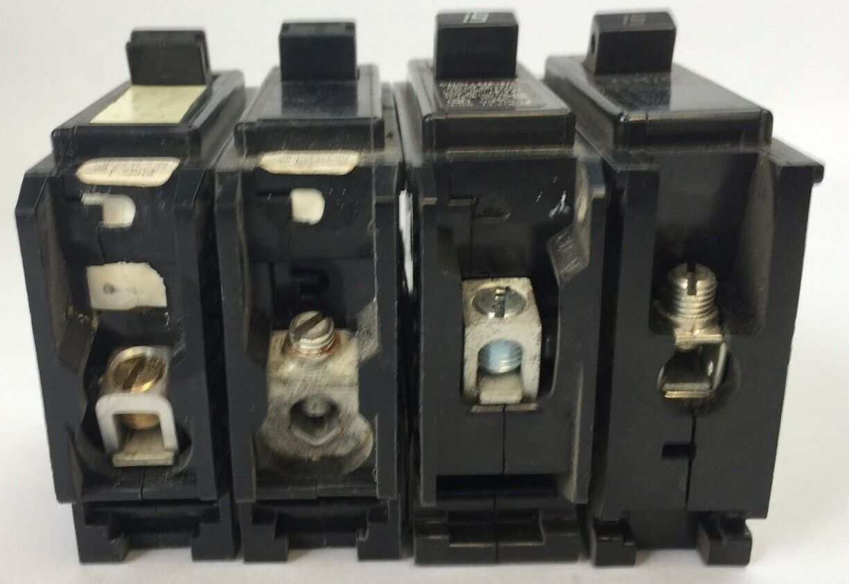 CHALLENGER/SYLVANIA BQ1C015 CIRCUIT BREAKER 1POLE 15AMP 120/240VAC (LOT OF 4)