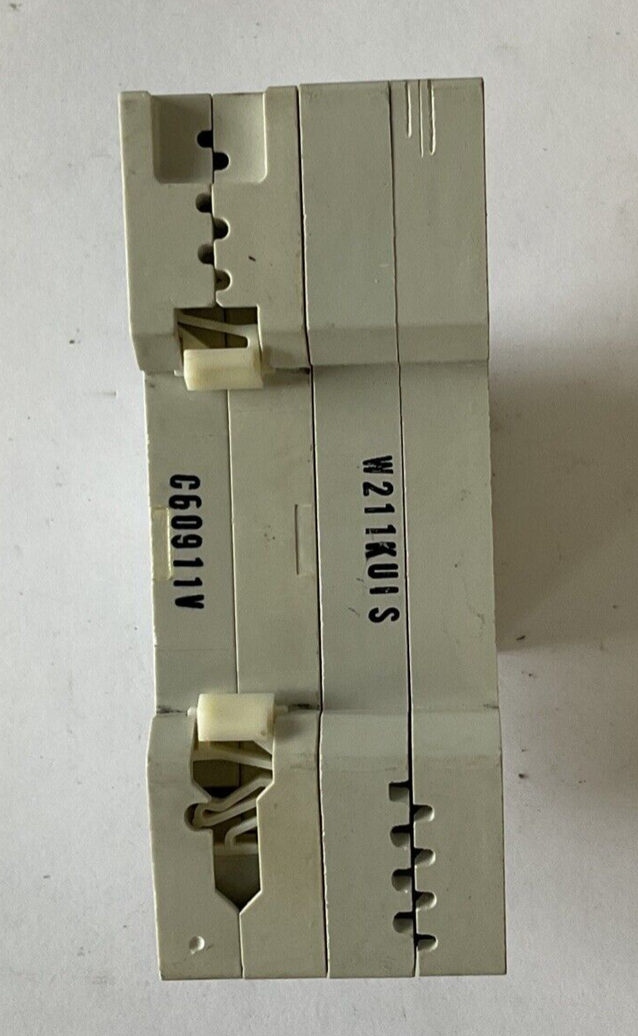 SIEMENS 5SU1 354-1KK06 CIRCUIT BREAKER 230VAC RCBO C6