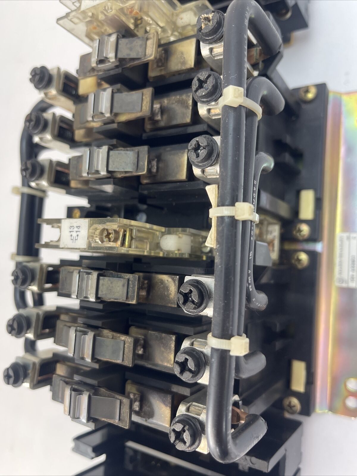 ALLEN BRADLEY 104-A60ND3 REVERSING CONTACTOR SER C 60AMP 600VAC 3PHASE 50HP