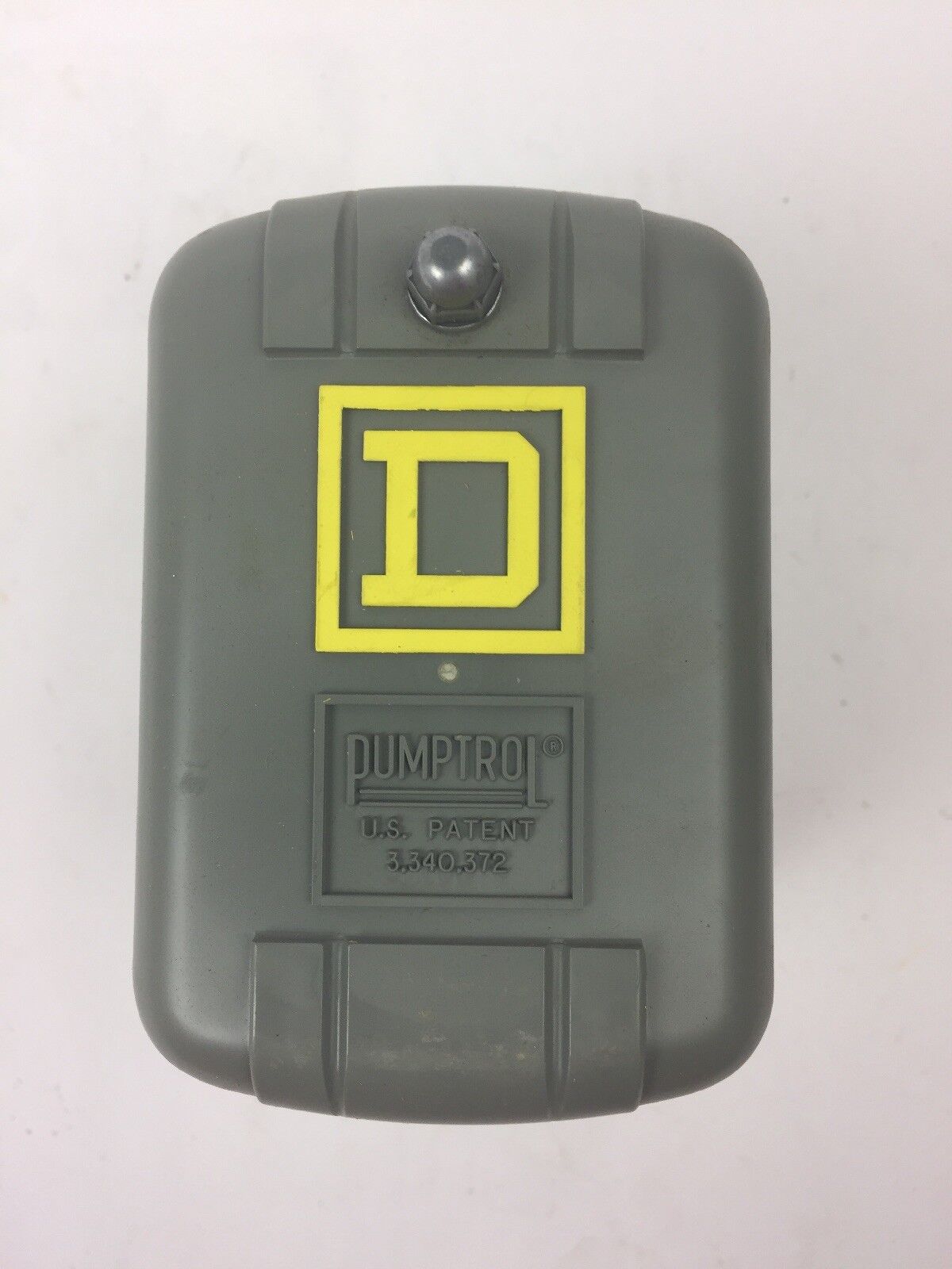 SQUARE D CLASS 9013 TYPE FSG2-S11 PRESSURE SWITCH SERIES B