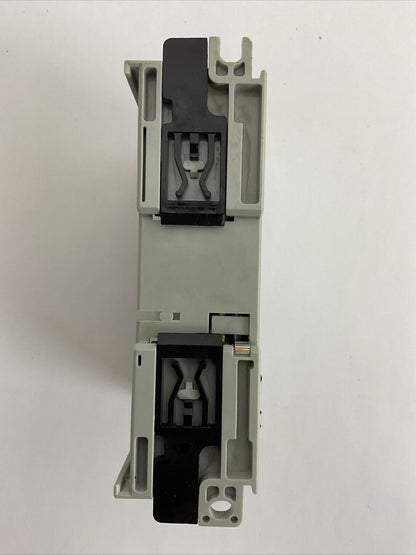 ALLEN BRADLEY 1769-OB16 SER B F/W REV 3.1 DIR/VER 95320752/02 16PT 20.4-26.4VDC