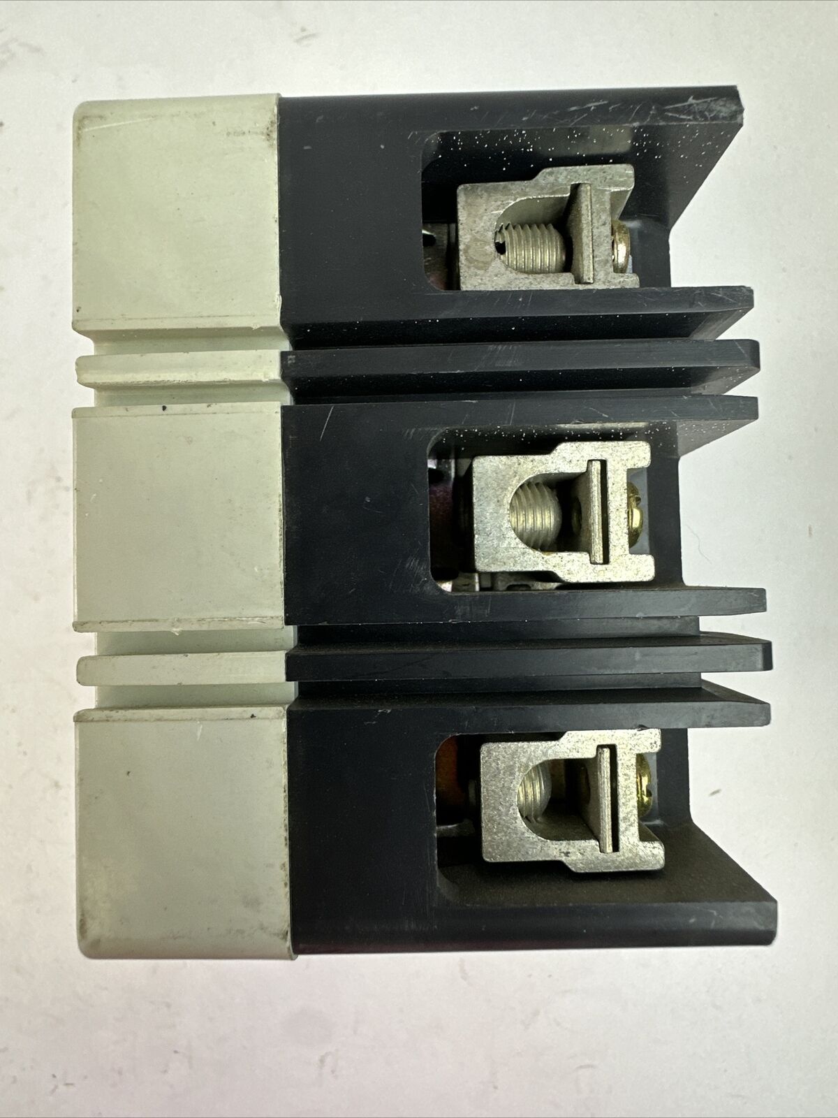 CUTLER HAMMER HMCP003A0 SER C 3POLE 3AMP 600VAC 250VDC 6601B86G01 MOTOR CIRCUIT