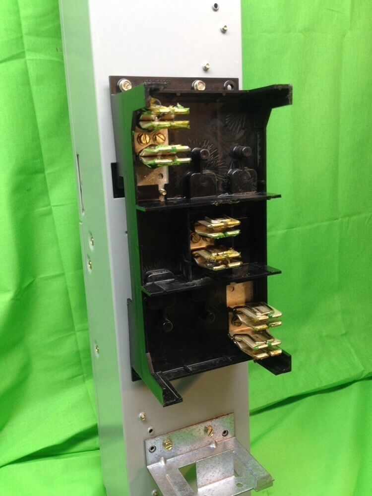 GE SPECTRA SERIES FUSIBLE PANELBOARD SWITCH 30 AMP 600V 3 POLE ADS36030HD