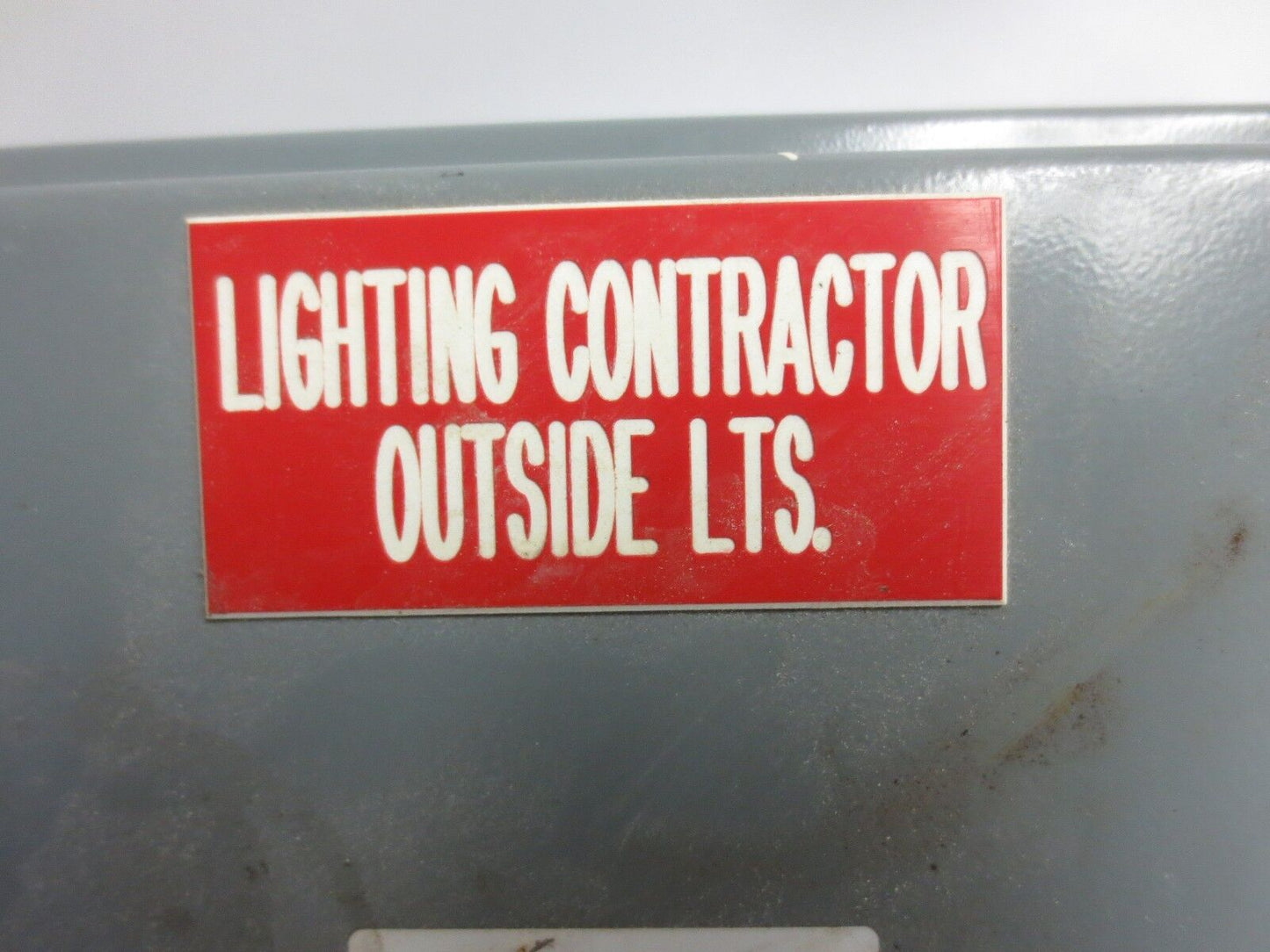 SQUARE D 8903SM011 LIGHTING CONTACTOR + 9422TCF33 = 8903SMG71V02CFR6X22