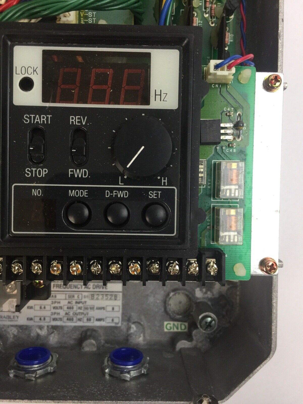 ALLEN BRADLEY 1333-BAB SER C ADJUSTABLE FREQUENCY AC DRIVE OUTPUT 4.8KVA 460VAC