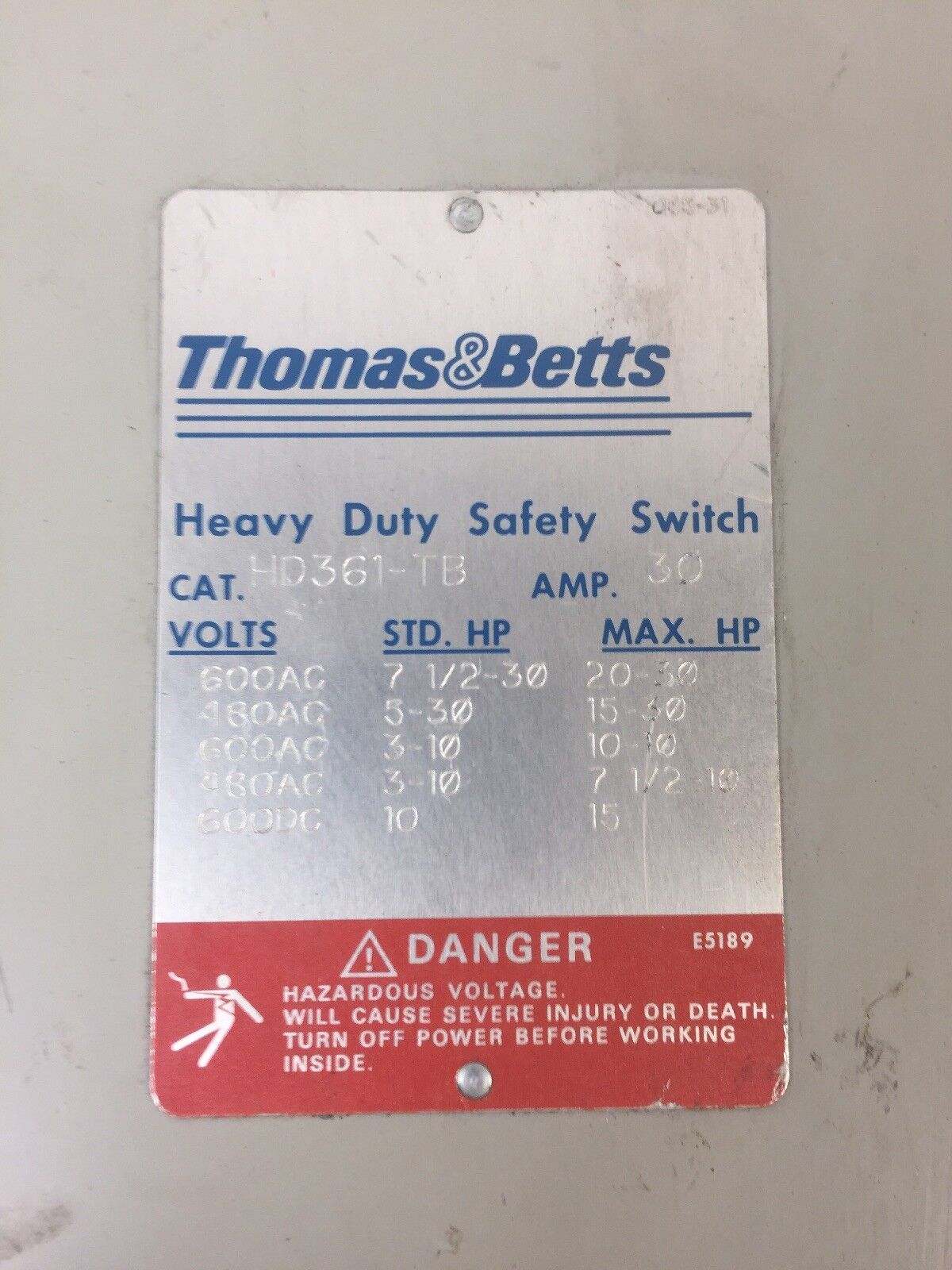 THOMAS & BETTS HD361-TB HEAVY DUTY SAFETY SWITCH 30 AMP 600V AC/DC