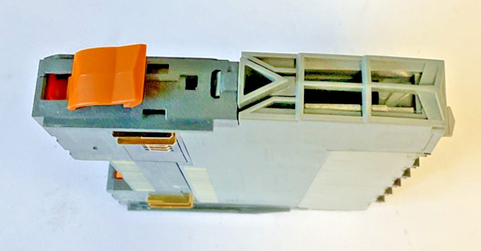 B&R X20 D0 6322 DIGITAL OUTPUT PLC REV.IO / X20 BM 11 REV. G0 BASE