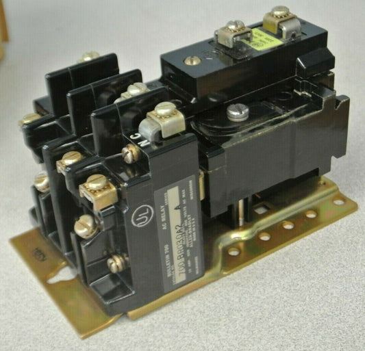 ALLEN-BRADLEY 700-BR030A2 TYPE BR AC RELAY / 240V, 60Hz / 3 N.C. / NEW SURPLUS