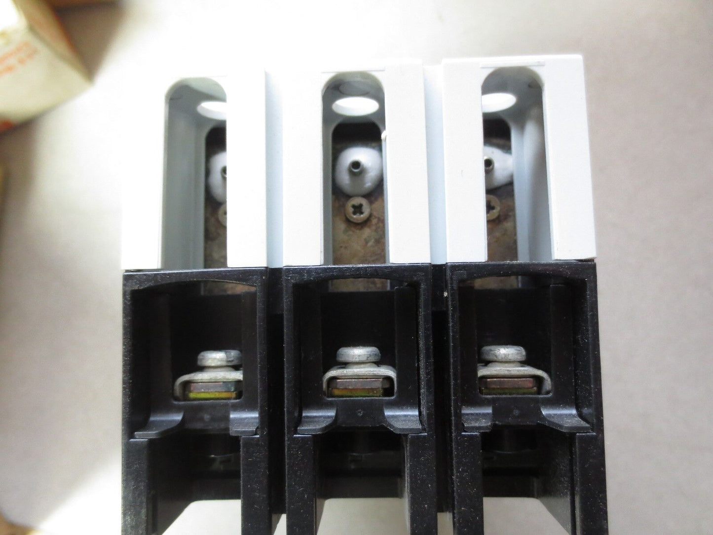 GE FCS36TE020R1 RECORD PLUS CIRCUIT BREAKER 20A, 480VAC, 3-POLE - NEW SURPLUS