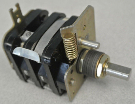 ALLEN-BRADLEY 806- 990270 ROTARY PILOT SWITCH / NEW SURPLUS
