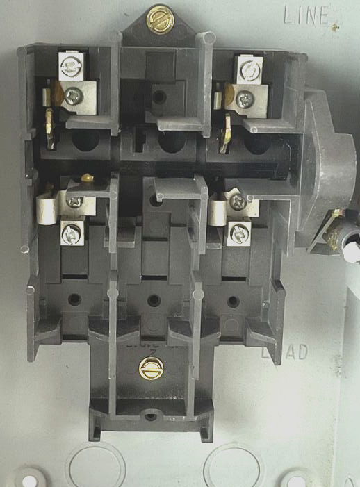 CUTLER HAMMER DG221URB SAFETY SWITCH SER.B TYPE3R 240VAC 2POLE