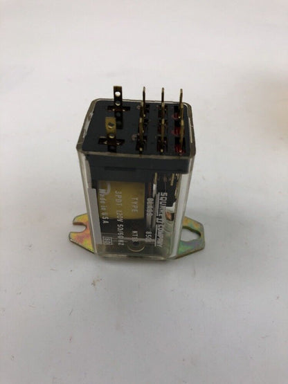 Square D 8501 KT-13 General Purpose Relay Contacts 3PDT 10A 120 V 60 HZ New