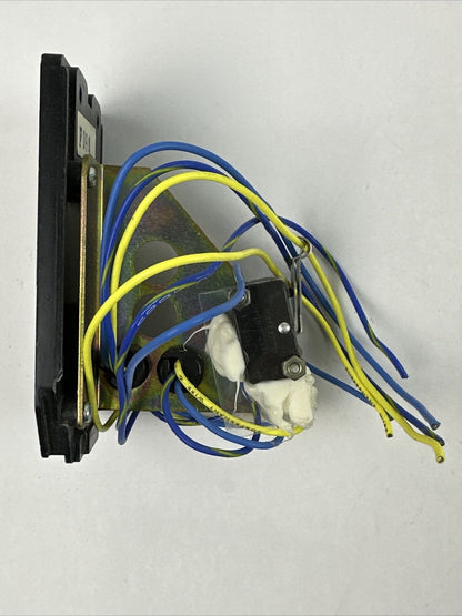 SQUARE D MA11286 AUXILIARY SWITCH 120/240V 50/60HZ 1/3HP