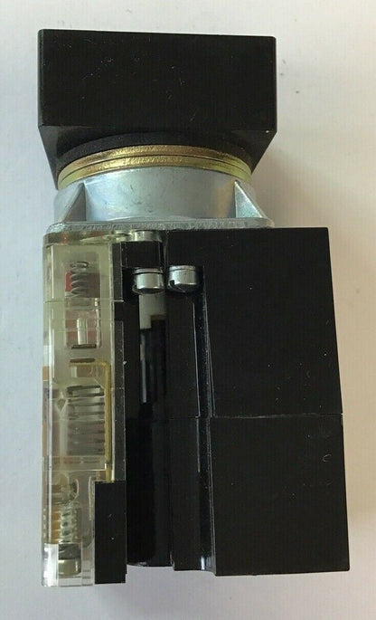 SQUARE D LMA1 SER.B 120V 50/60HZ  W/LA-21 SER.A W/ LA-1 LIGHT MODULE