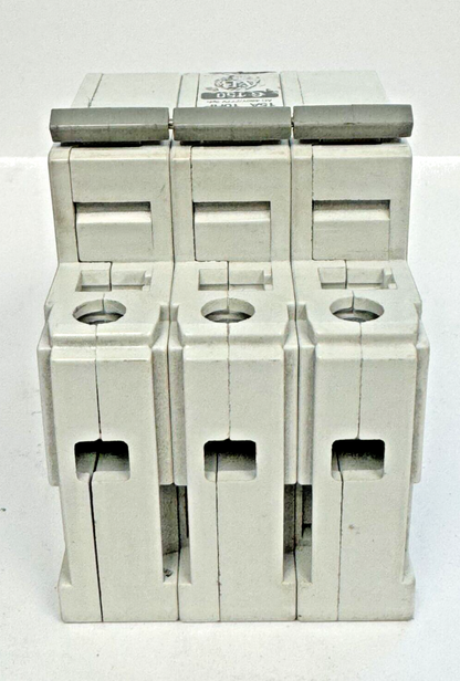 ALLEN-BRADLEY - 1492-CB3-G150 SER. C - MOTOR CONT. - 3 P, 15 A, 277 V, 10HP, 3PH