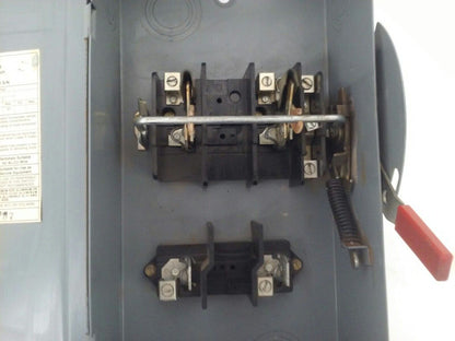 CUTLER HAMMER DG223NGB FUSIBLE SAFETY SWITCH 2P 100A 240V 15HP TYPE 1 ENCLOSURE