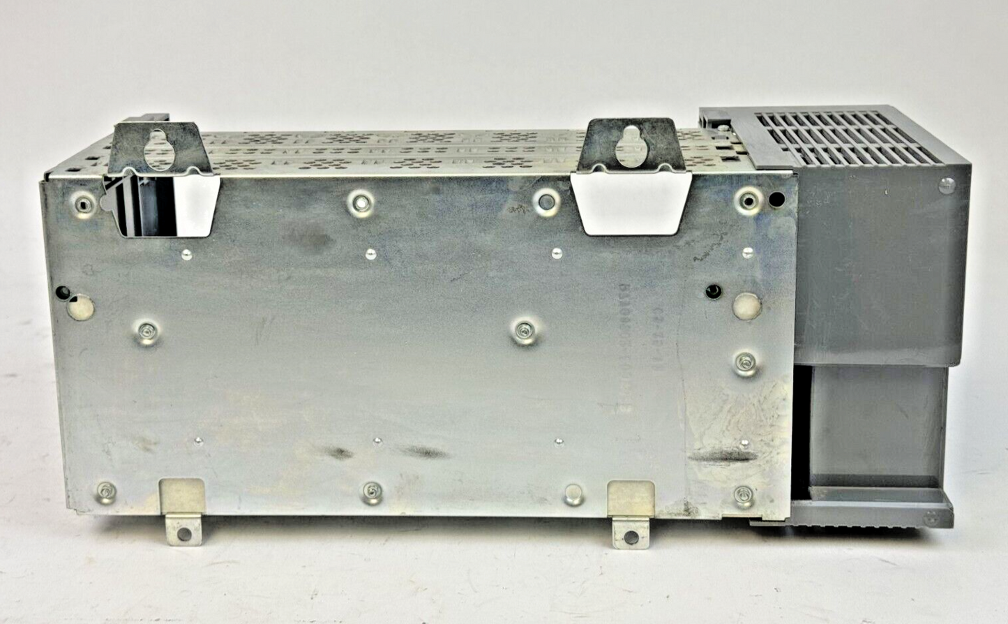 ALLEN BRADLEY - 1746-P2 SER. C - POWER SUPPLY W/ 7 SLOT RACK 1746-A7 SER. B
