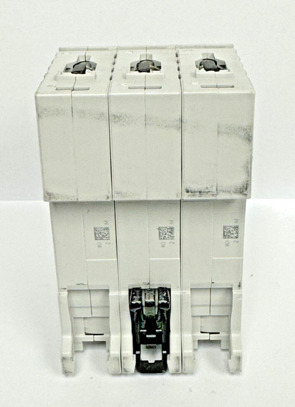 ALLEN-BRADLEY - 1492-SPM3D020 SER. D - CIRCUIT BREAKER - 3 P, 2 A, 277 V