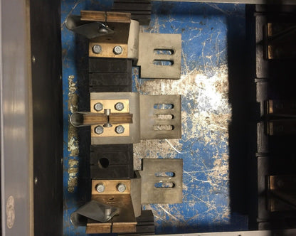 SIEMENS VMS325T VACU-BREAK SWITCH 400 AMP 240V MAX SERIES A 3 POLE 3 PHASE