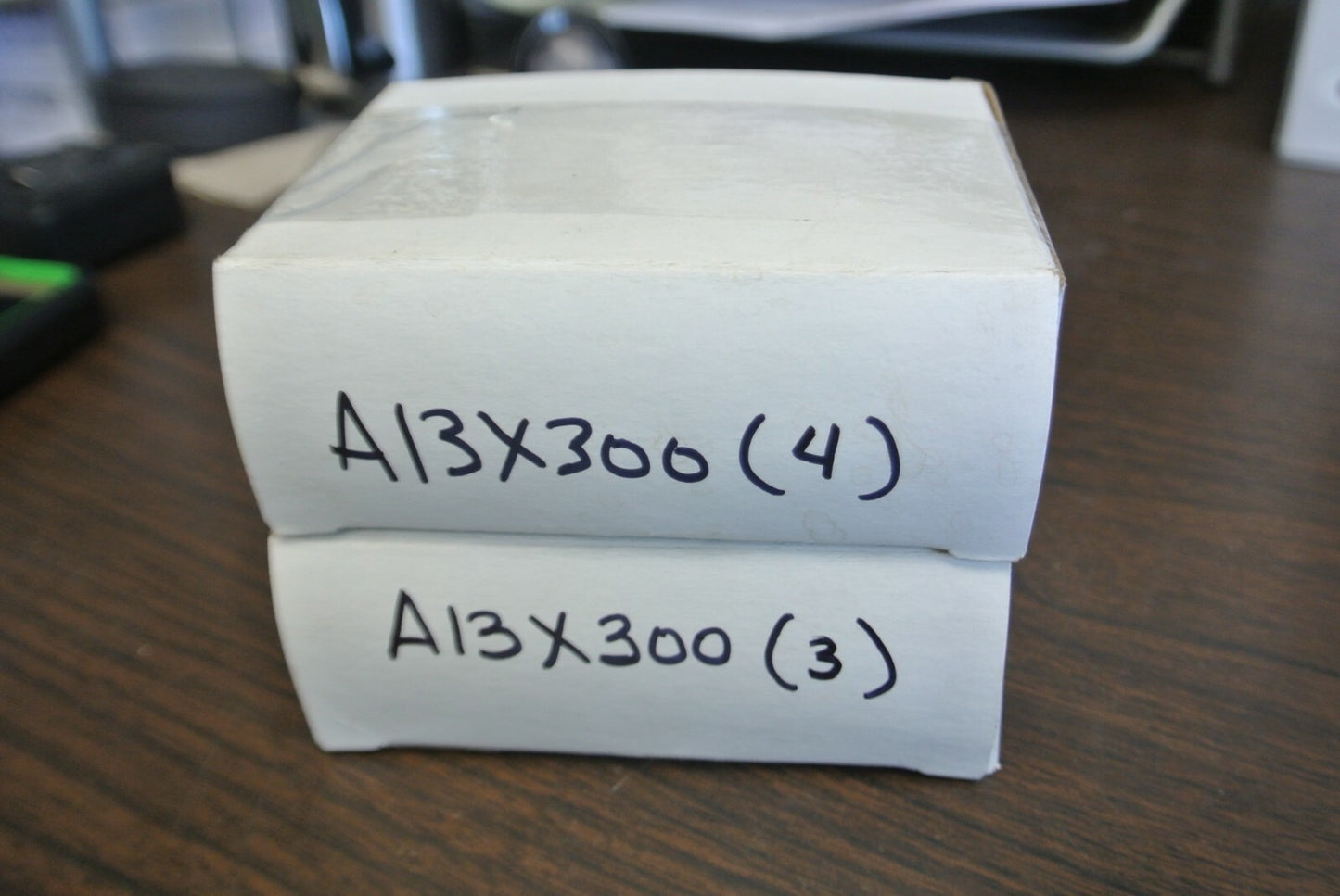 LOT of 7 / SHAWMUT A13X300 AMP-TRAP® FUSE / 300A / 130V / NEW SURPLUS