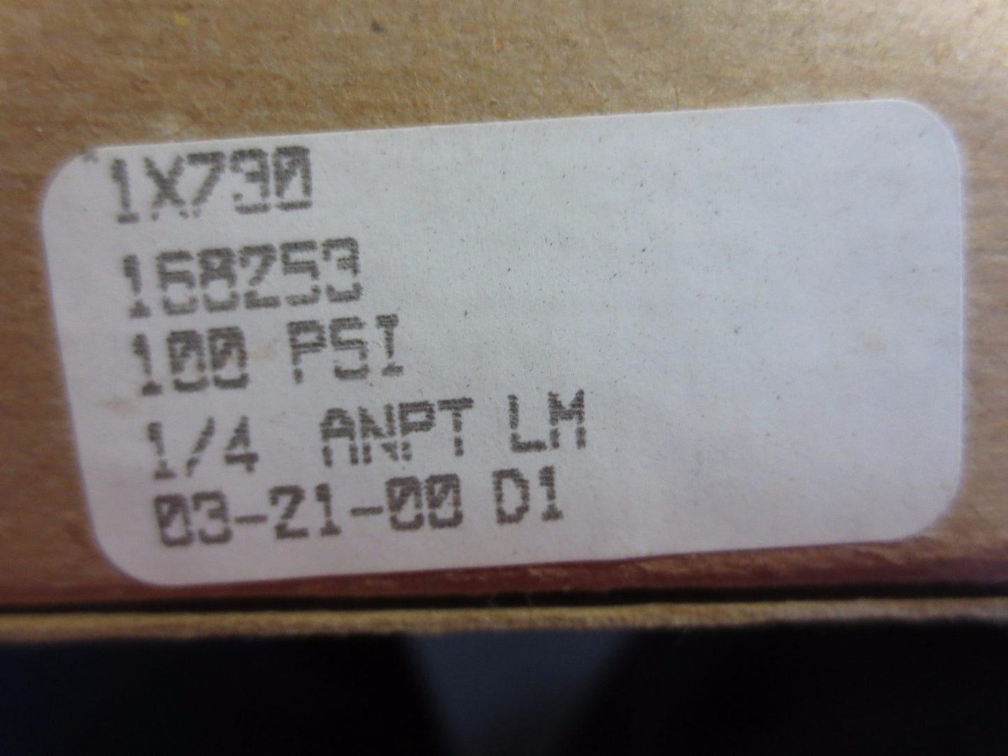 USG 158253 0-100 PSI GAUGE 4-1/2" DIAL - 1/4" ANPT LM - NEW SURPLUS - 1X730