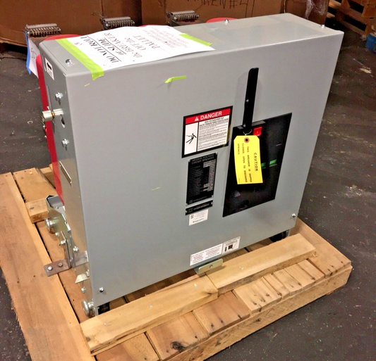 SQUARE D - V5D4133YX00 - TYPE VR MEDIUM VOLTAGE CIRCUIT BREAKER - 1200A, 4.76kV