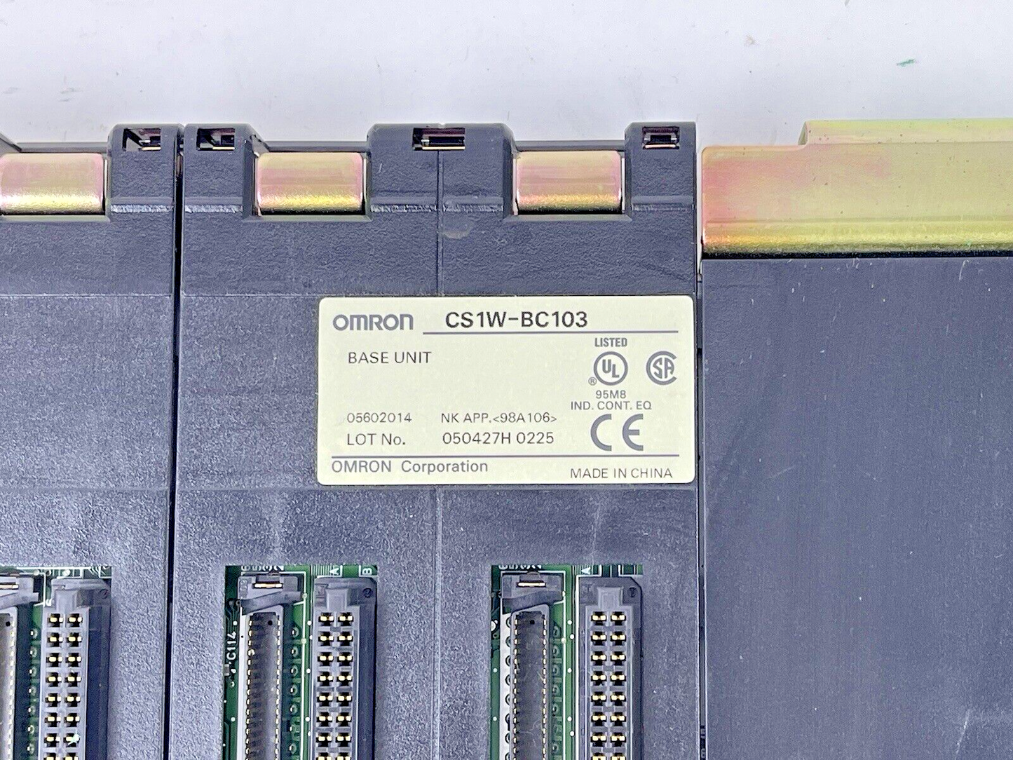 OMRON - CS1W-BC103 -  CPU BACKPLANE WITH 10 I/O SLOTS - 10 SLOT BASE UNIT