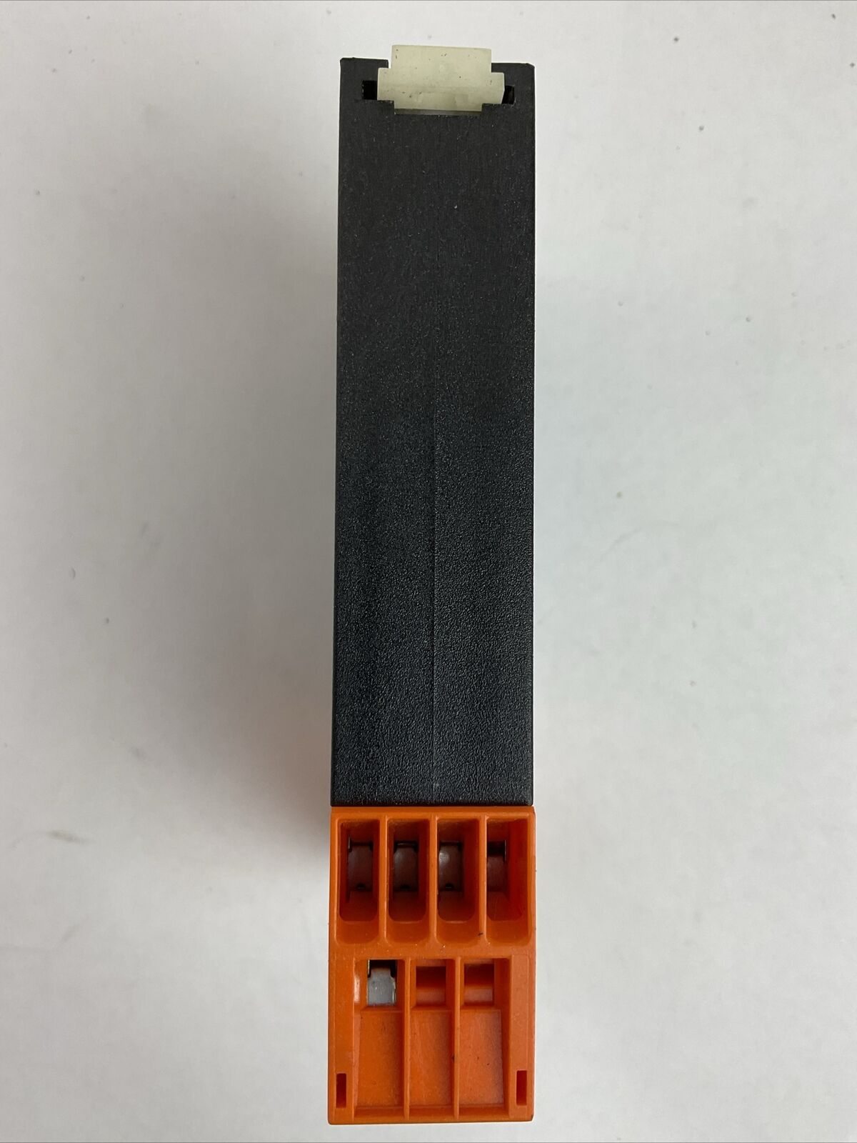 E. DOLD BG5924.04 SAFETY RELAY