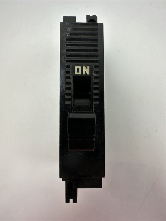 SQUARE D 992920 CIRCUIT BREAKER 277VAC 20AMP 1POLE TYPE ML