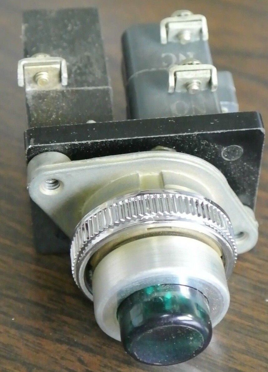 WESTINGHOUSE OTPFP3 - PUSH TO TEST LIGHT - GREEN LENS - 120V - NEW SURPLUS