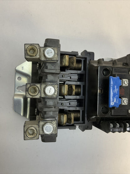 ALLEN BRADLEY SIZE 3 STARTER 500F-DOD930 SER C 90A 600VAC 50HP 592-EEGD SER C
