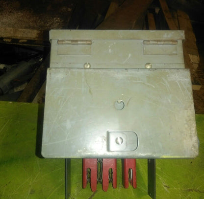 GENERAL ELECTRIC GE FVK23EF ENCLOSED CIRCUIT BREAKER - 30A, 240VAC, 3-POLE, USED