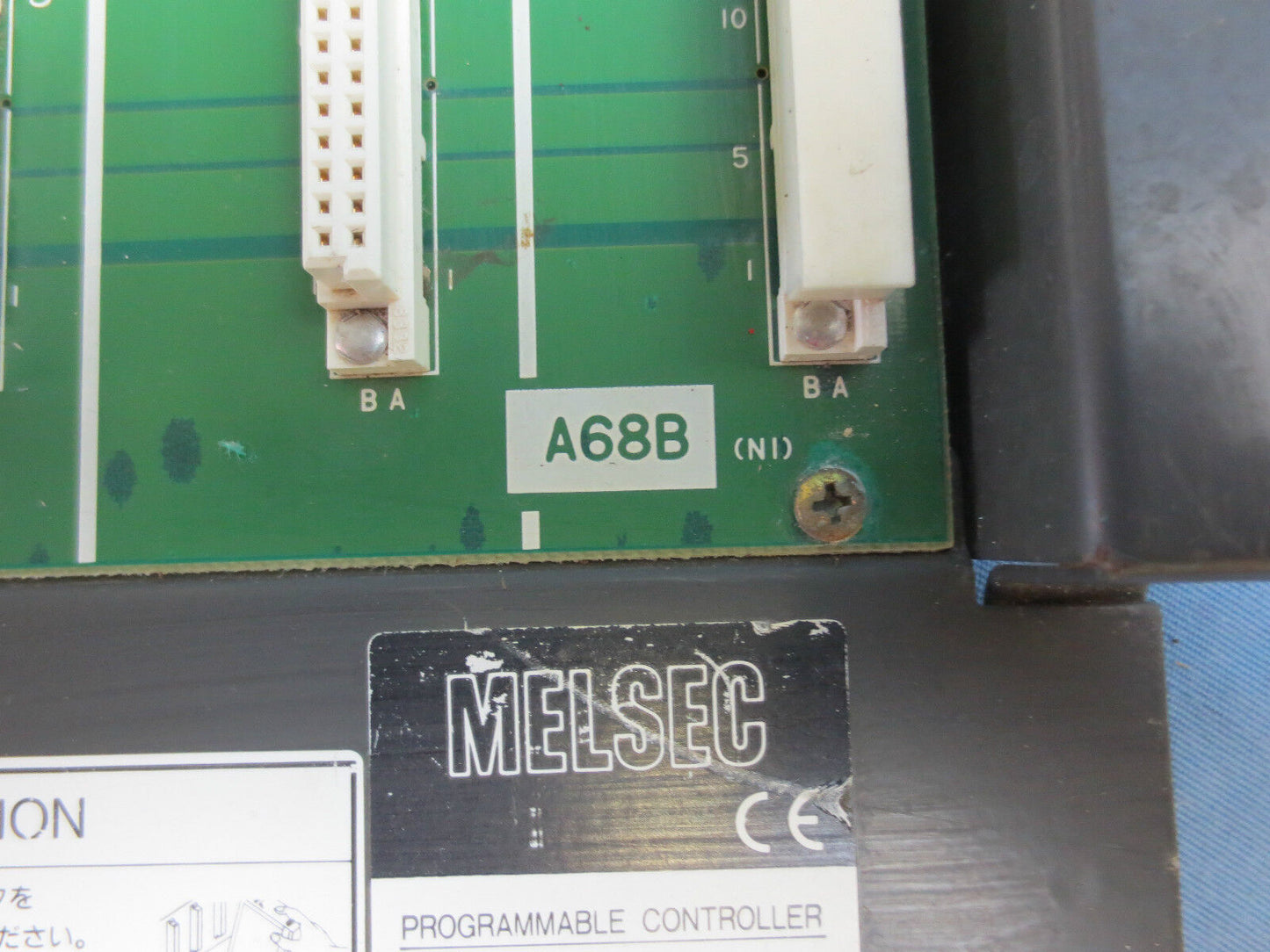 MITSUBISHI A68B 8-SLOT RACK / PROGRAMMABLE CONTROLLER BASE UNIT - MELSEC