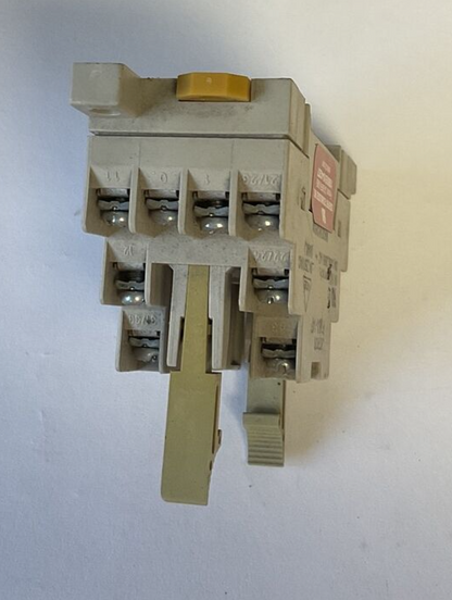 OMRON P7SA-14F RELAY SOCKET BASE 20A 288VAC ***LOTOF2***