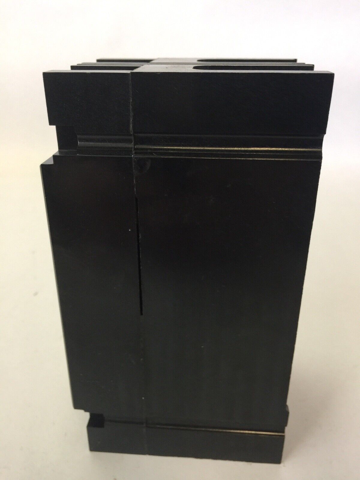 WESTINGHOUSE EB2020V CIRCUIT BREAKER 20AMP 2POLE 240VAC 125/250VDC 5683D03G19
