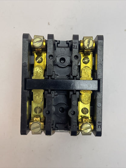 GE CR153C002ACA DEFINITE PURPOSE CONT 110V 60 CY