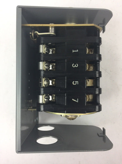 ALLEN BRADLEY 350BAV111 3 PHASE REVERSING DRUM SWITCH SIZE 1